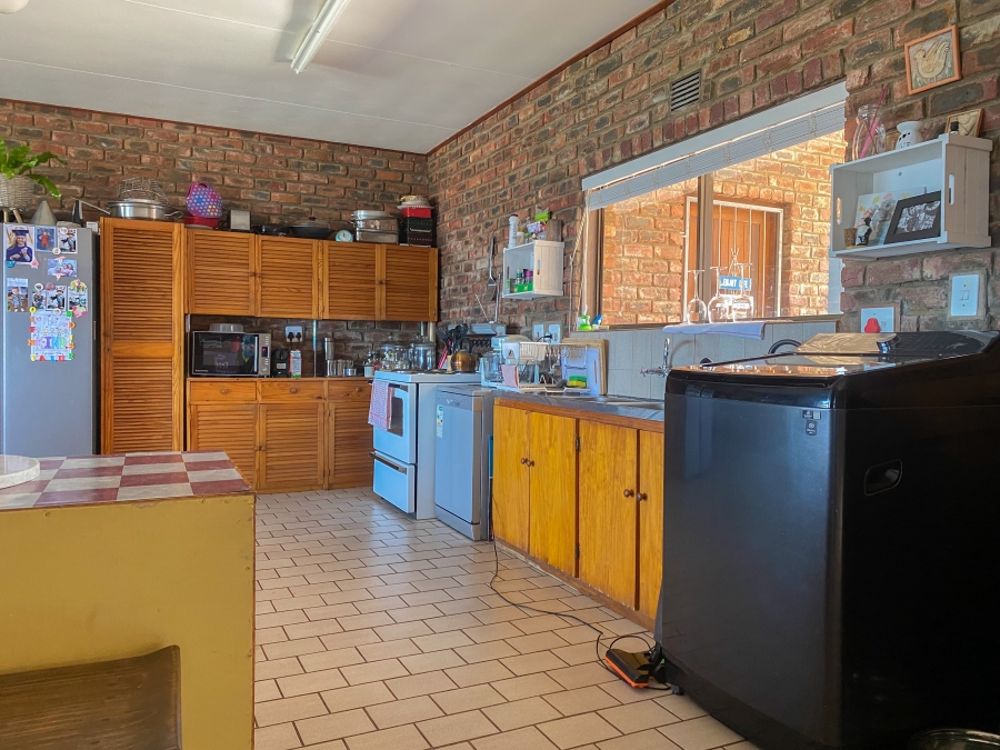 5 Bedroom Property for Sale in Dana Bay Western Cape